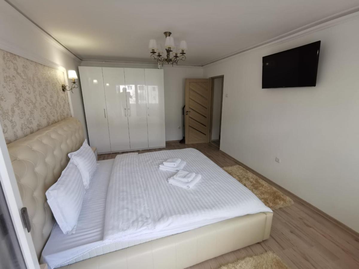 Ferienwohnung Apartament Gold Luxury Tîrgu Ocna Exterior foto
