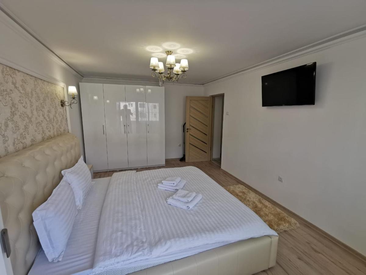 Ferienwohnung Apartament Gold Luxury Tîrgu Ocna Exterior foto