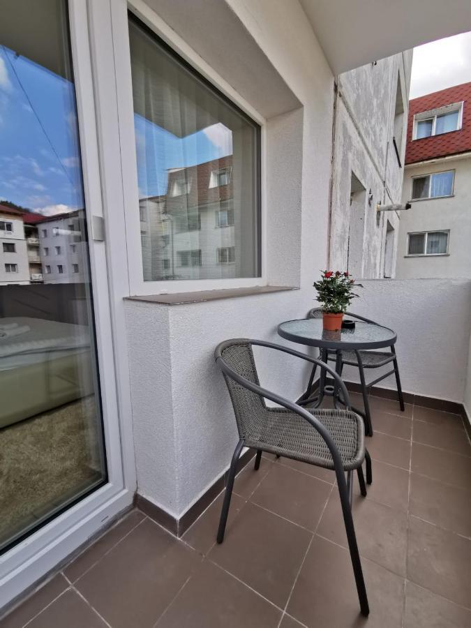 Ferienwohnung Apartament Gold Luxury Tîrgu Ocna Exterior foto